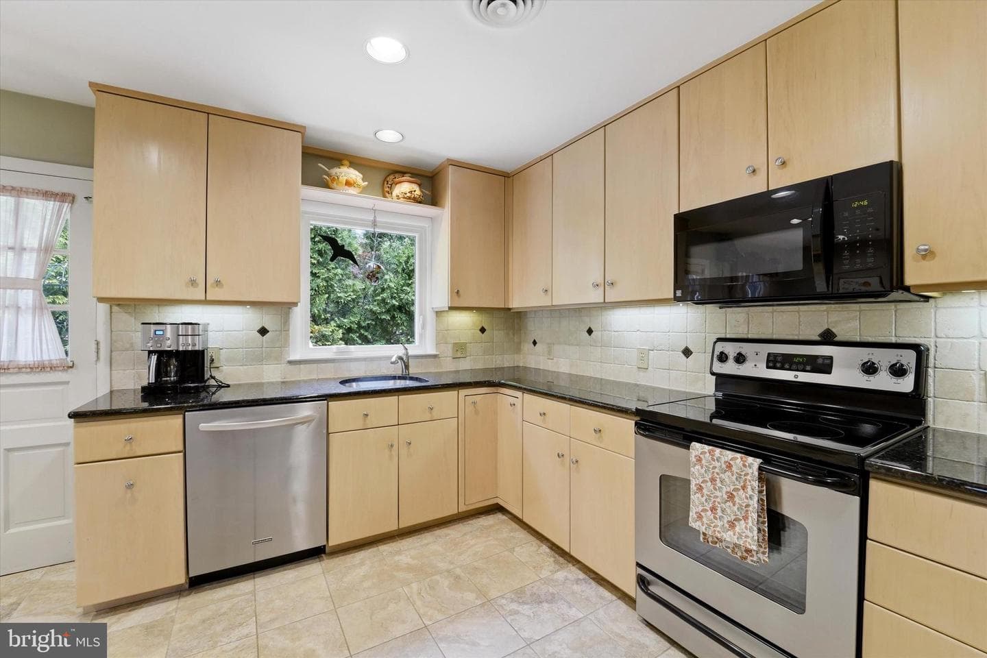 1811 Sharon Road photo 6