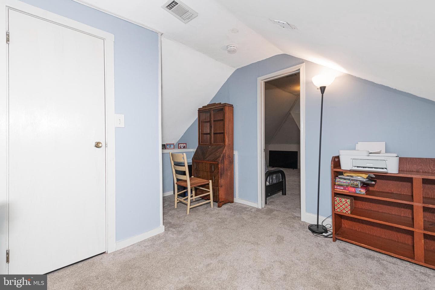 670 Church Street photo 28