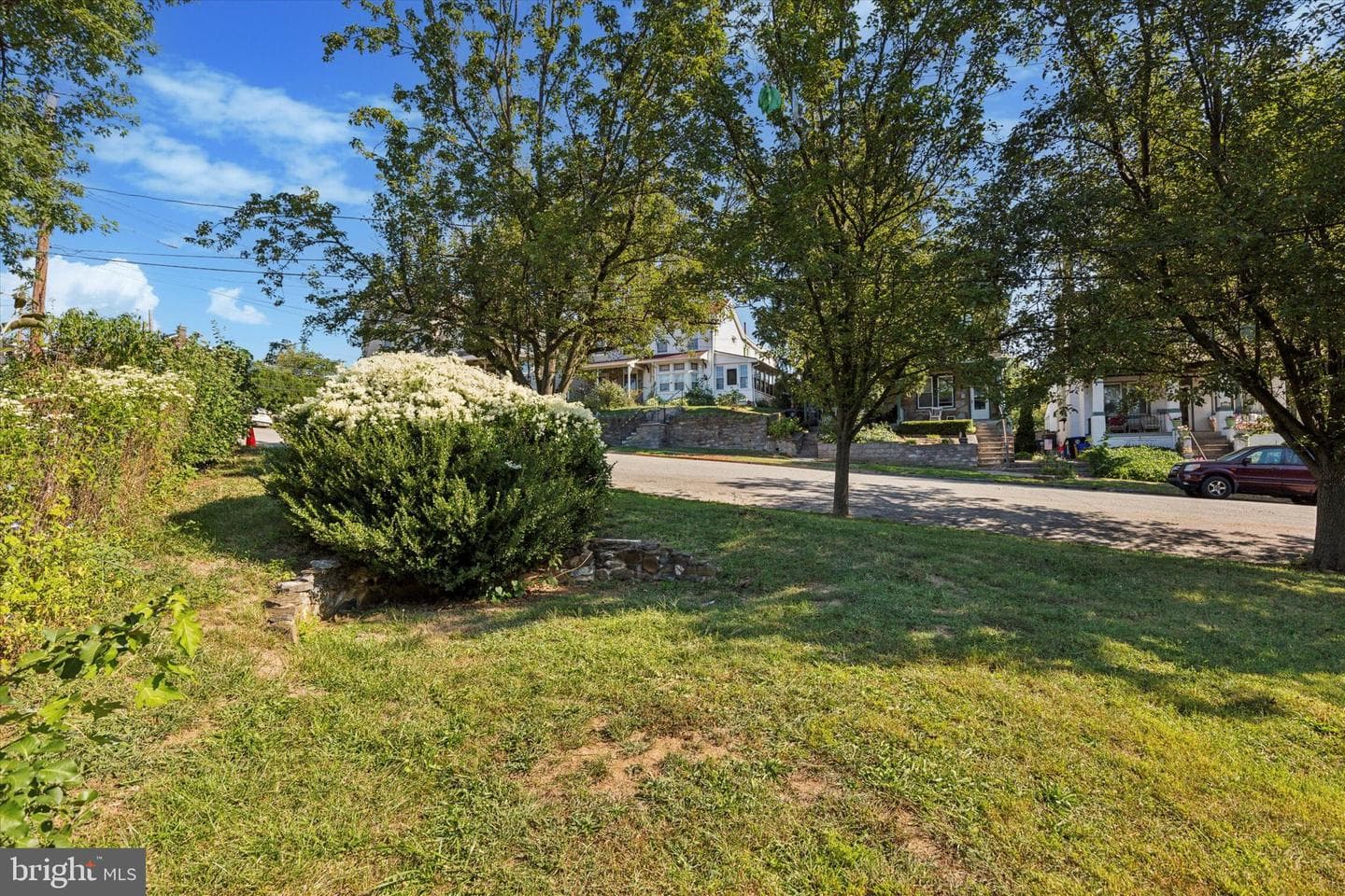 332 Spring Mill Avenue photo 27