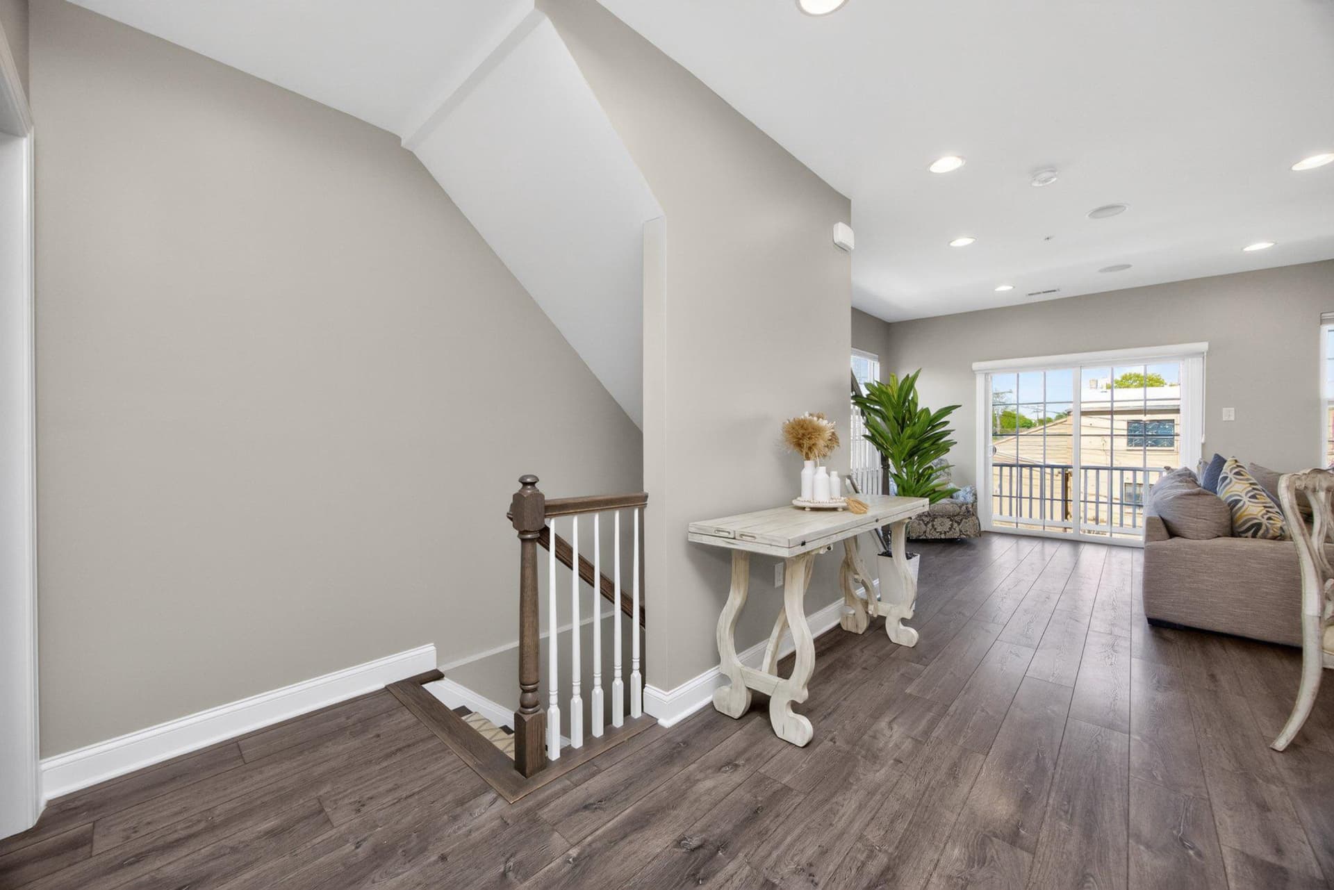 21 N Mitchell Avenue photo 6