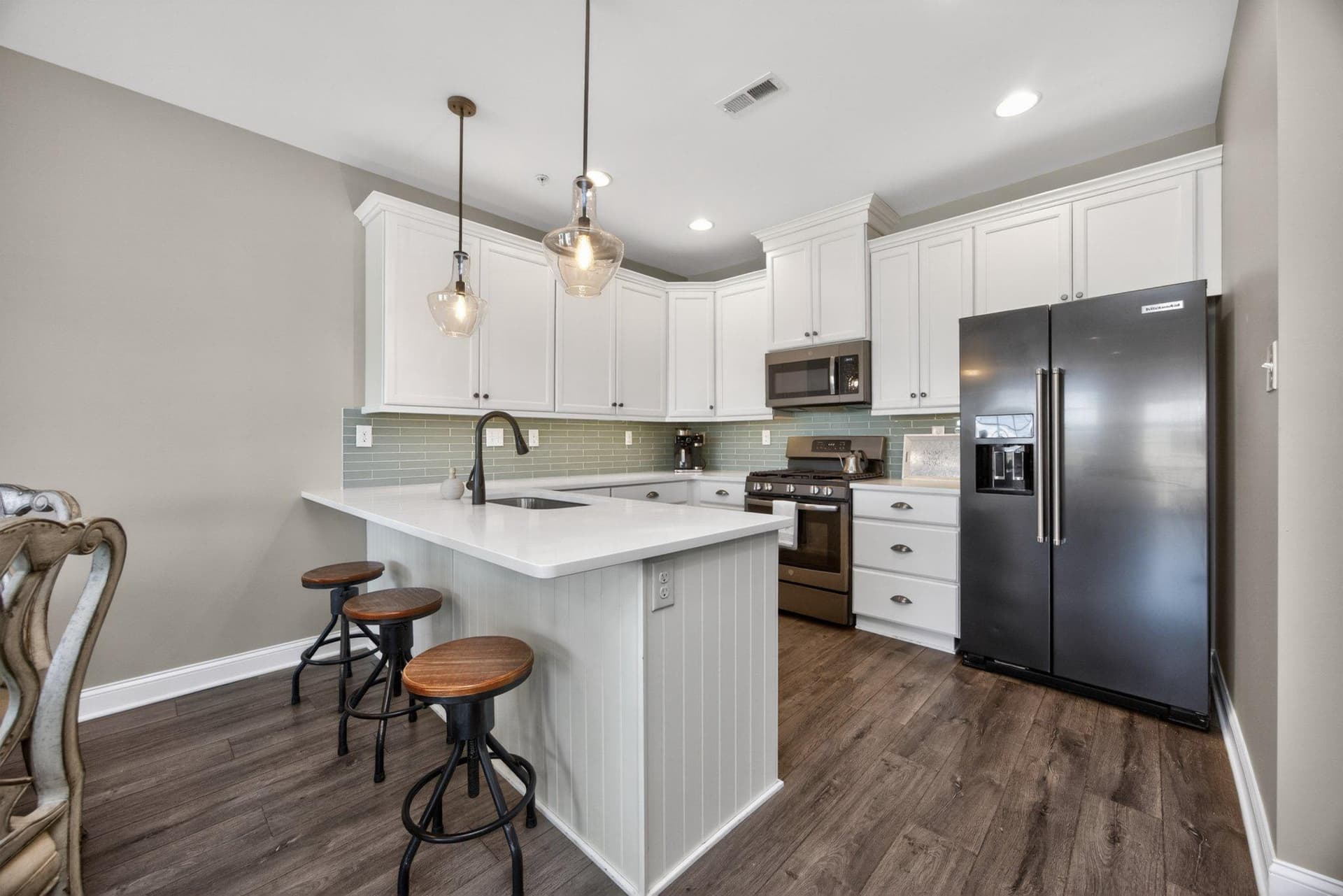 21 N Mitchell Avenue photo 9