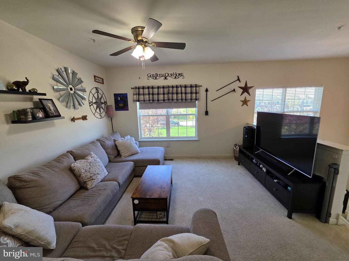 2125 Hayward Avenue photo 8