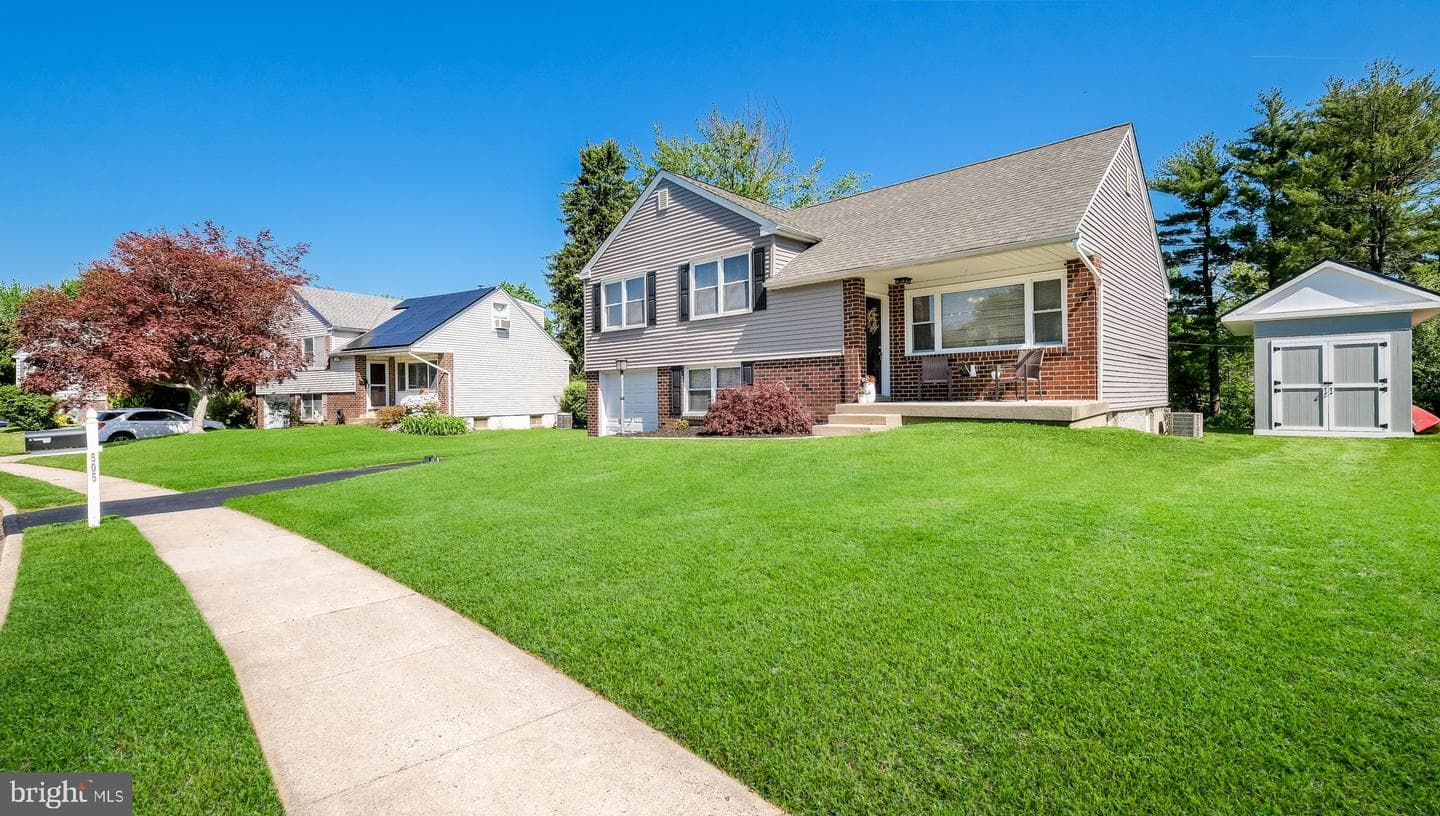 505 Wellington Road photo 36