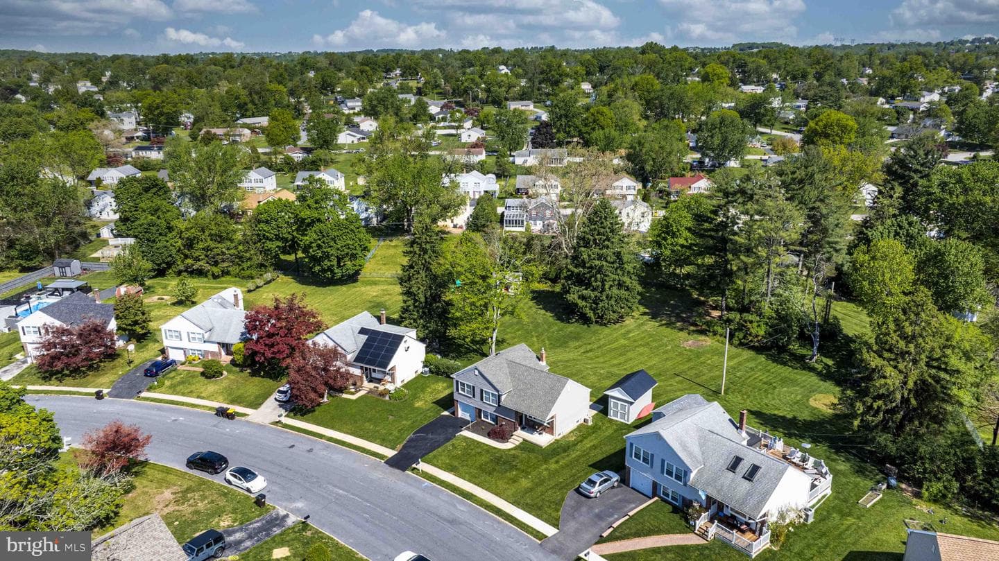 505 Wellington Road photo 38