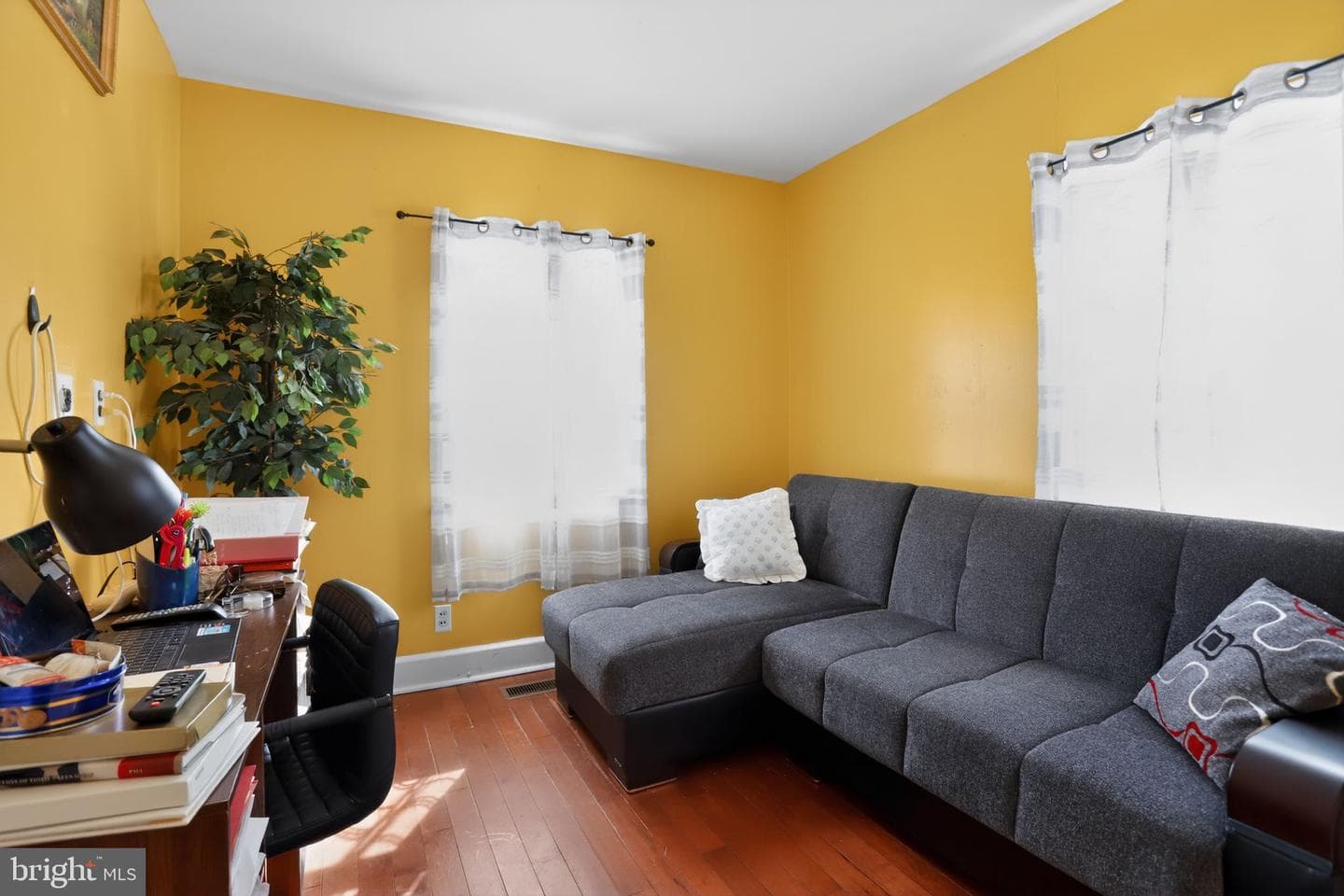 1638 Franklin Avenue photo 4