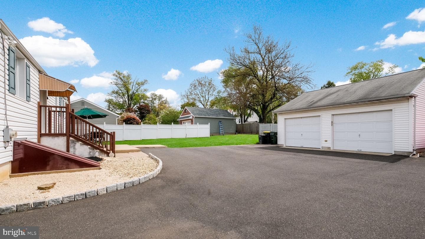 223 Fitzwatertown Road photo 22
