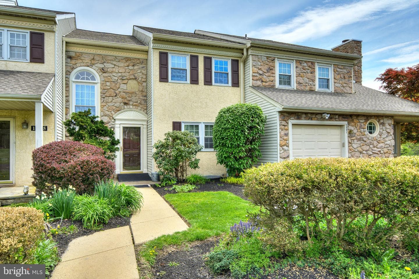 1833 Perrin Court photo 4