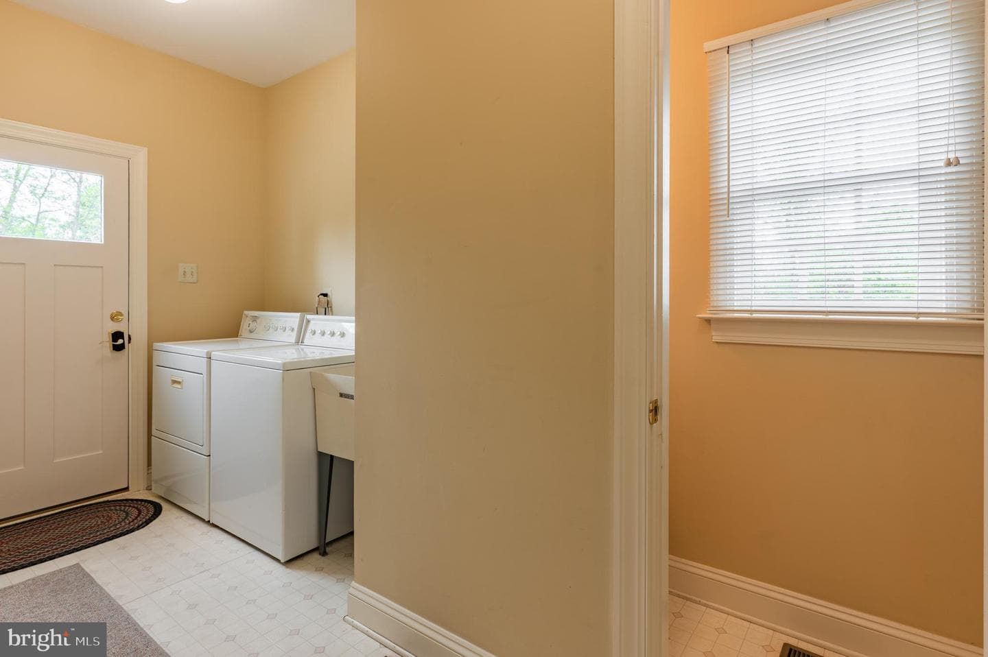 694 Misty Hollow photo 36