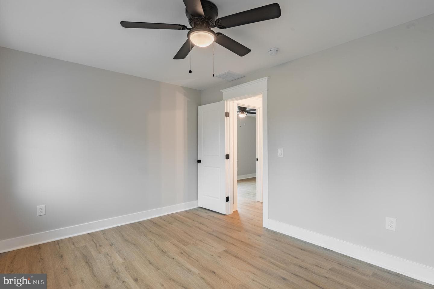 222 Runnymede Avenue photo 24