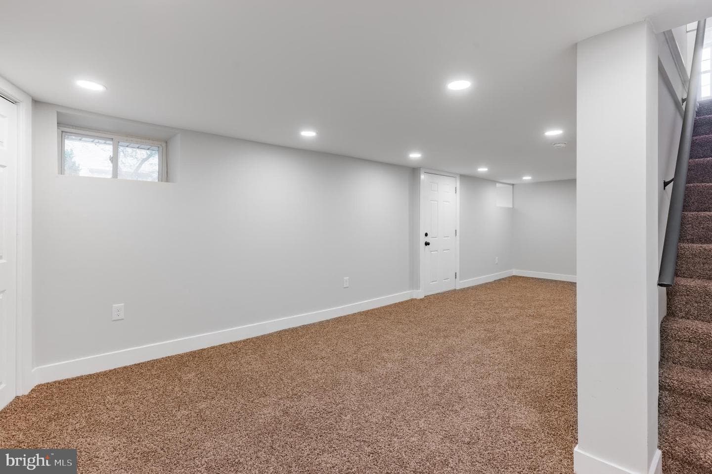 222 Runnymede Avenue photo 28
