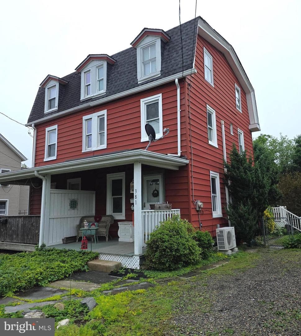 381 Stewart Avenue