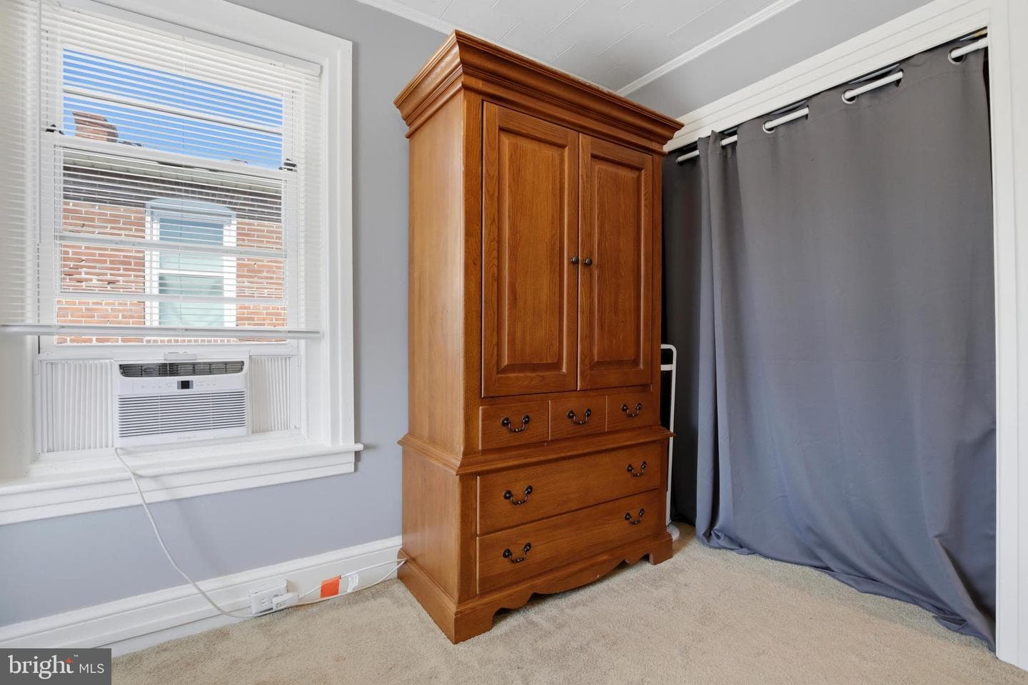 1204 Queen Street photo 17