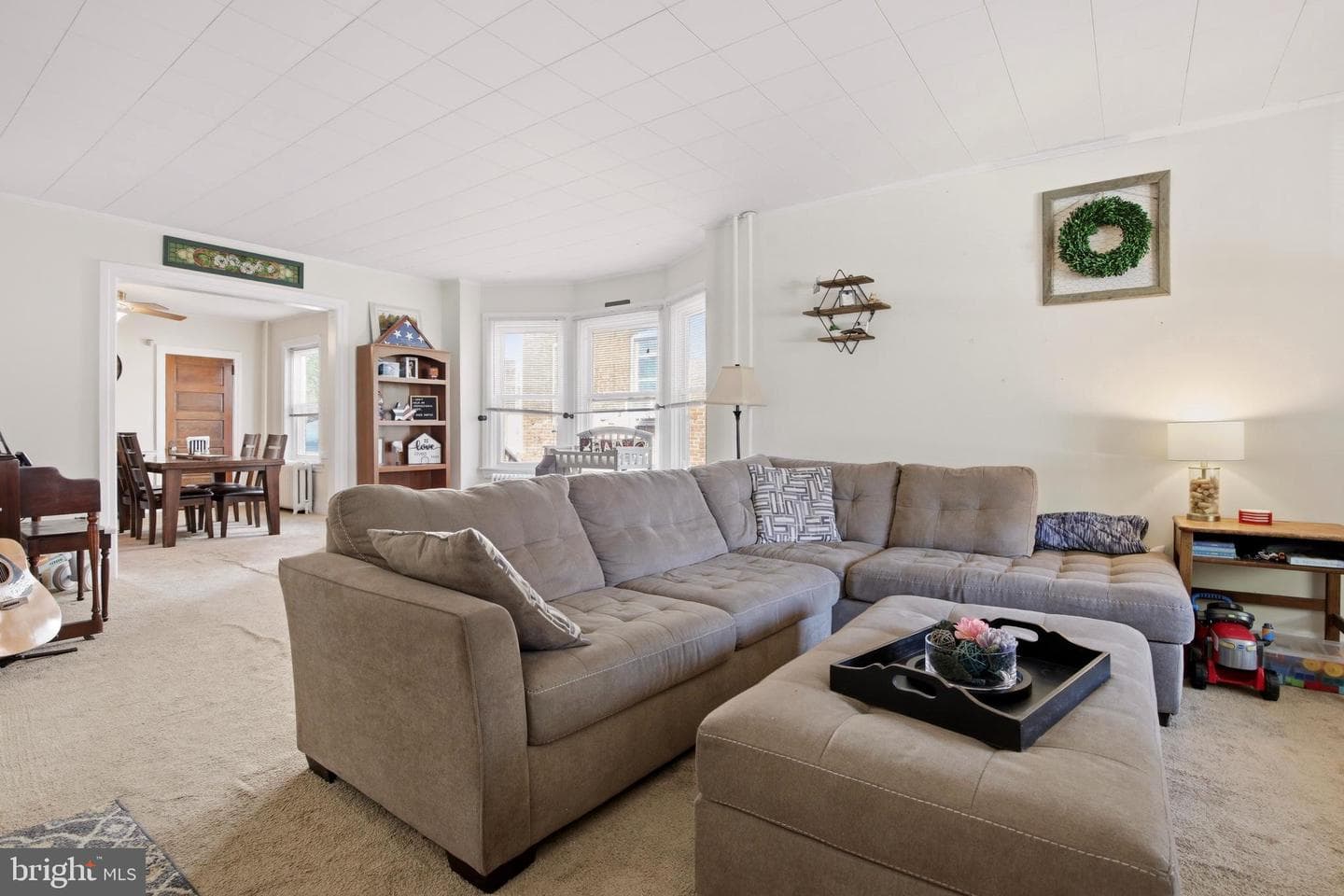 1204 Queen Street photo 4