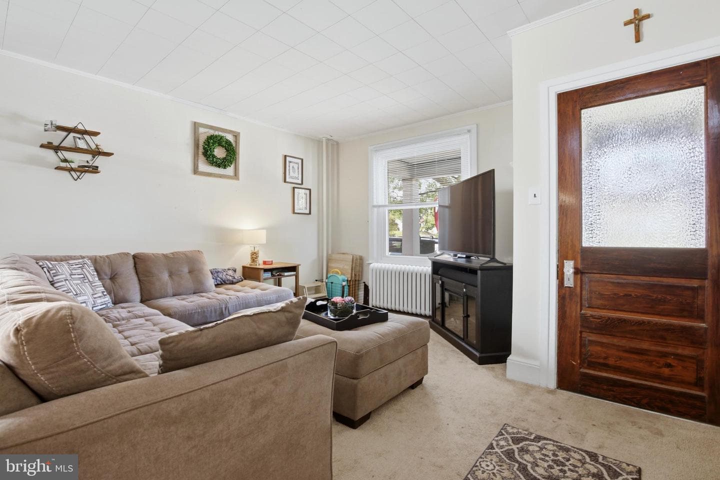 1204 Queen Street photo 5