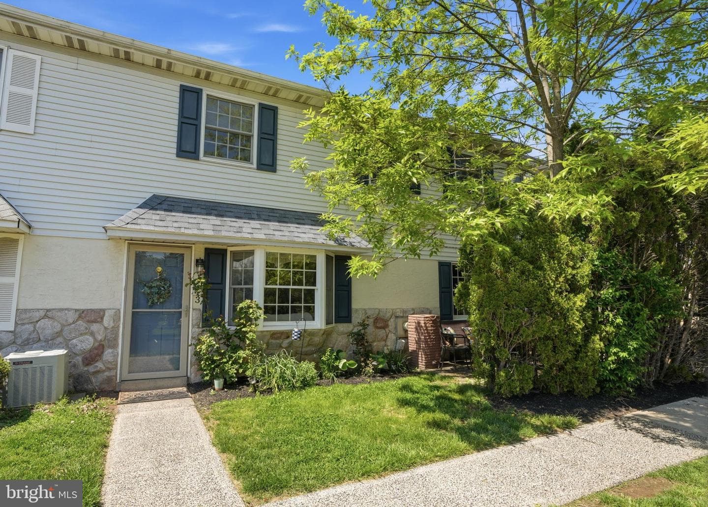 1713 Whitpain Hills