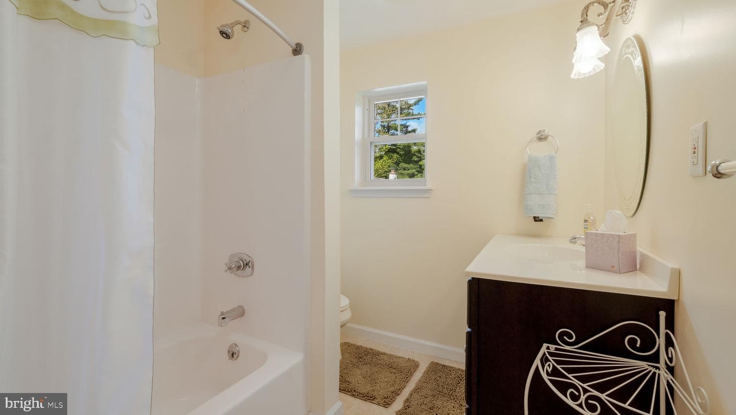1734 Fitzwatertown Road photo 35