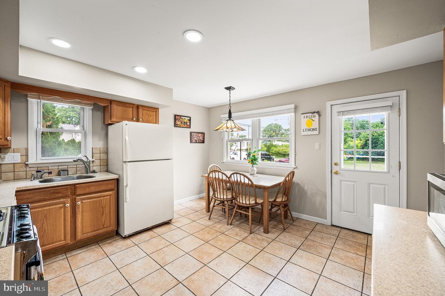 149 Susan Dr photo 12