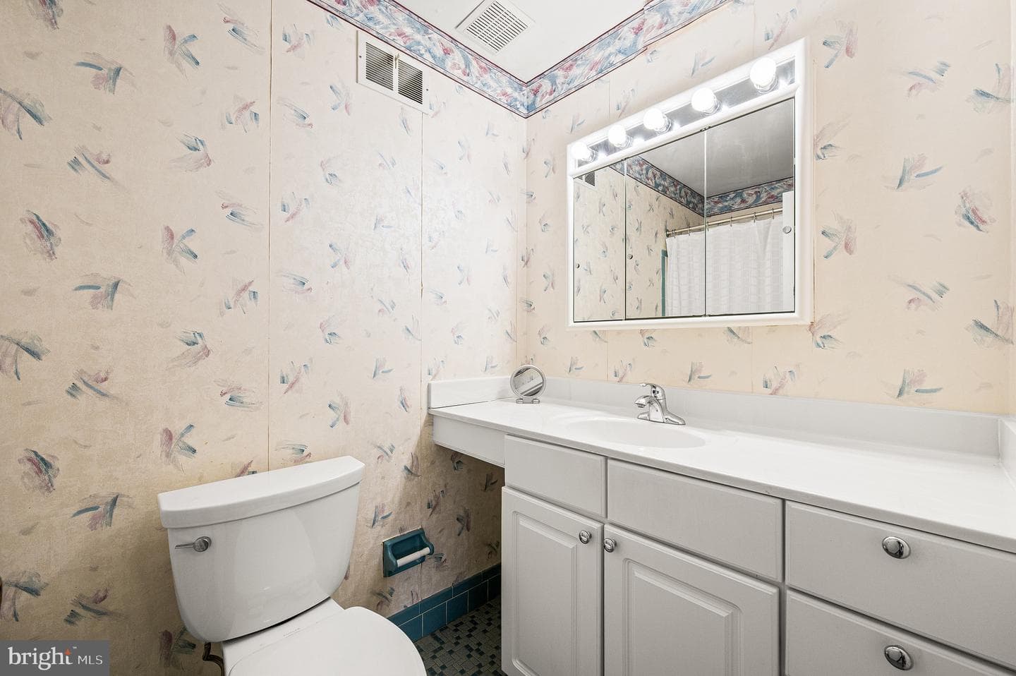 149 Susan Dr photo 22