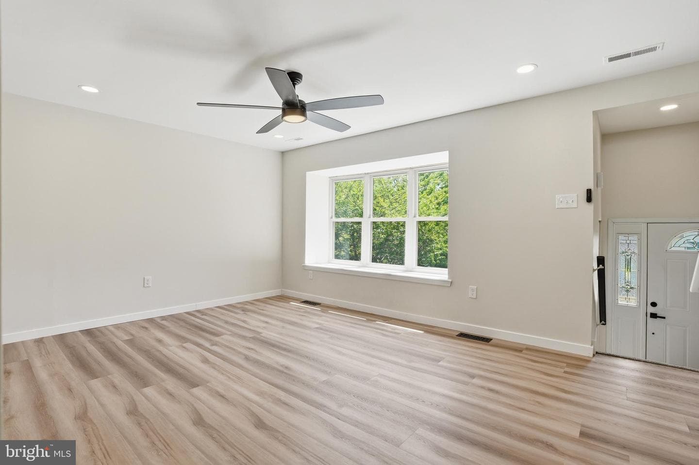 225 Birch Drive photo 4