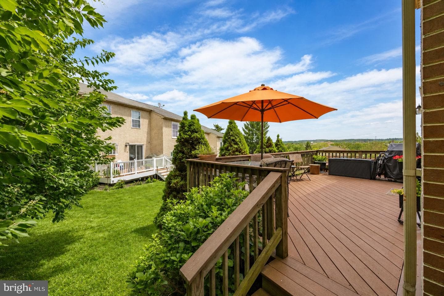 629 Coates Lane photo 38