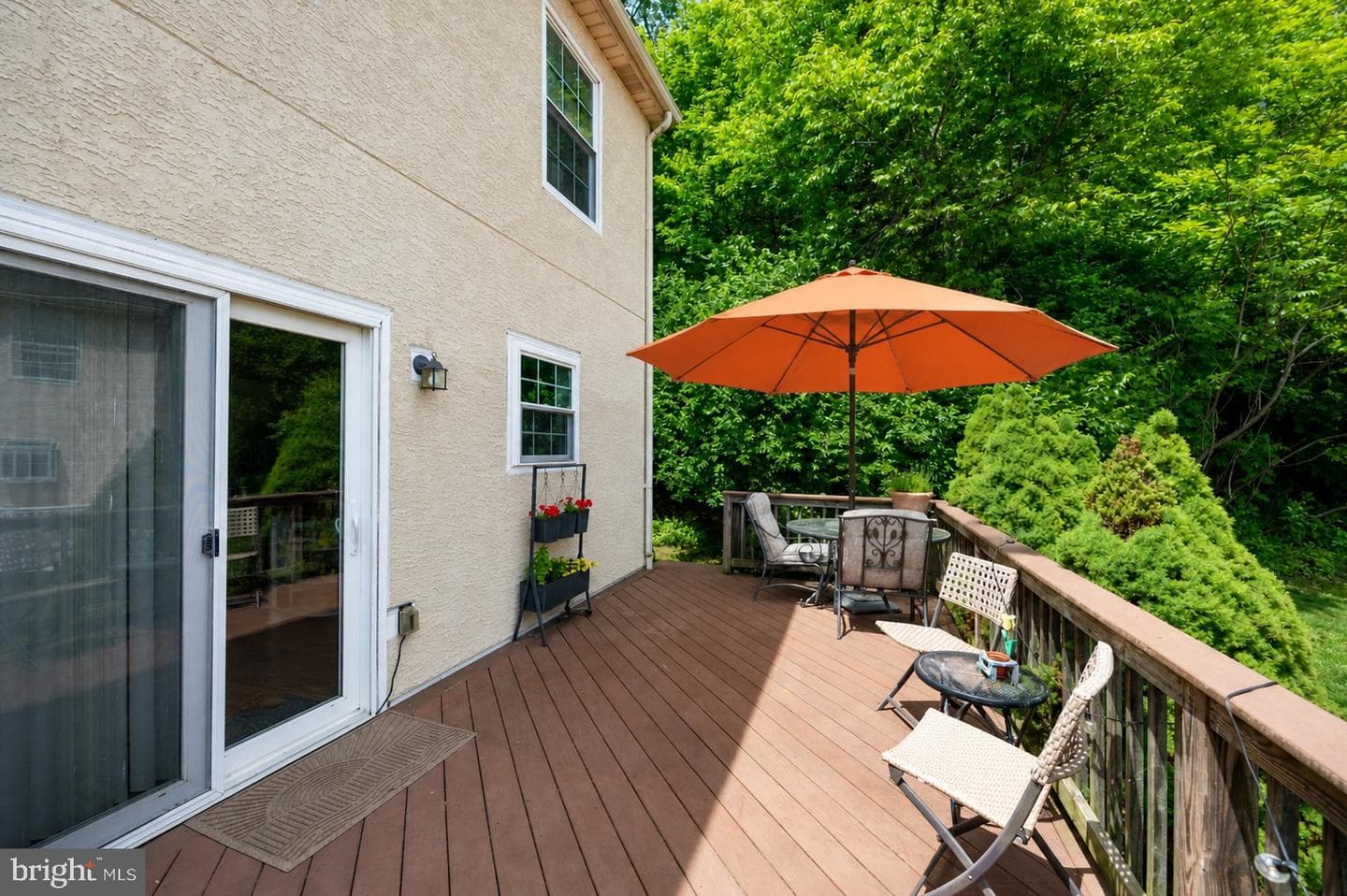 629 Coates Lane photo 40