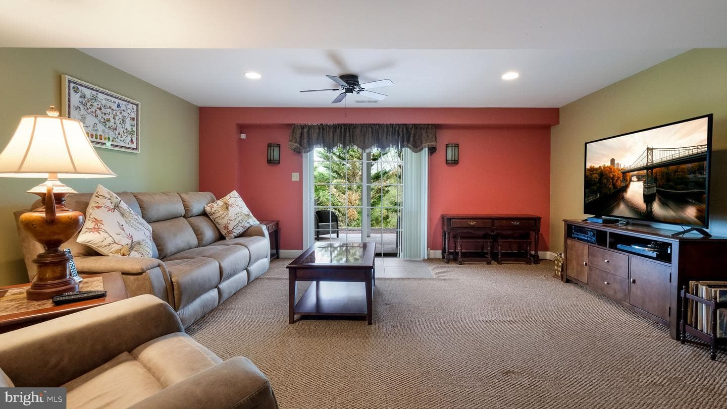 2235 Wentz Lane photo 43