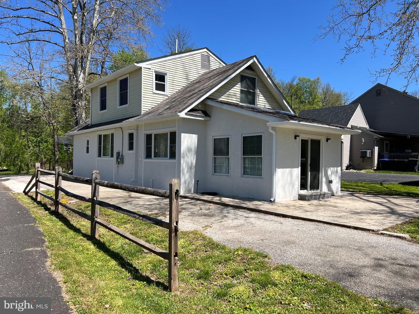 64 Penn Road photo 4