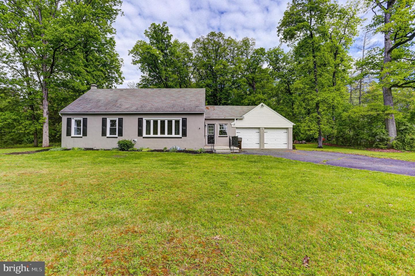 895 Cressman Road photo 42