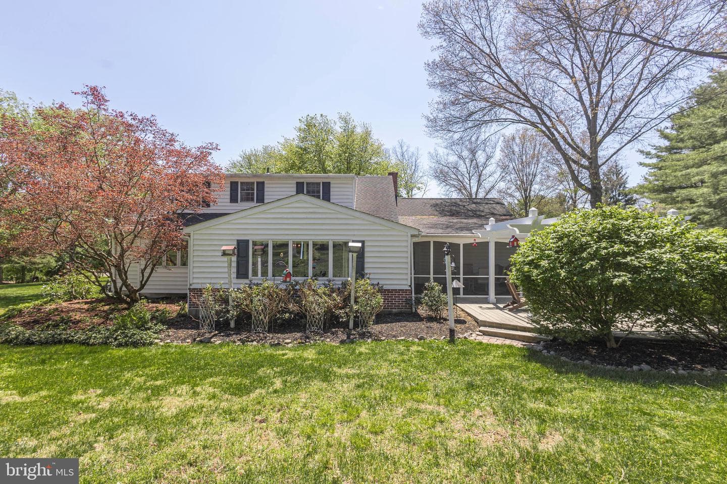 225 Parkview Court photo 45