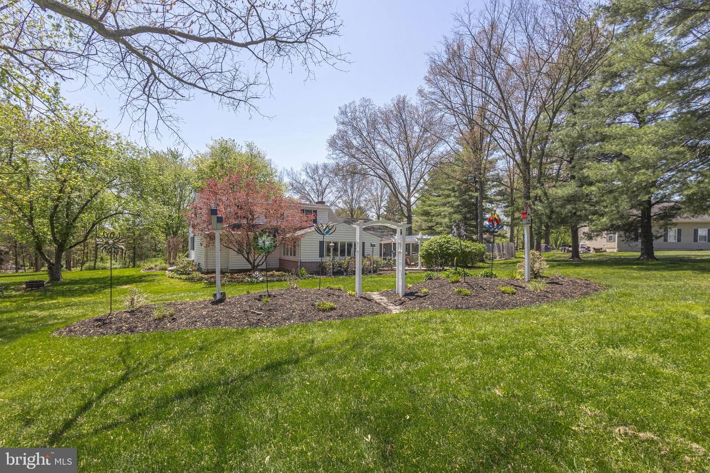 225 Parkview Court photo 48