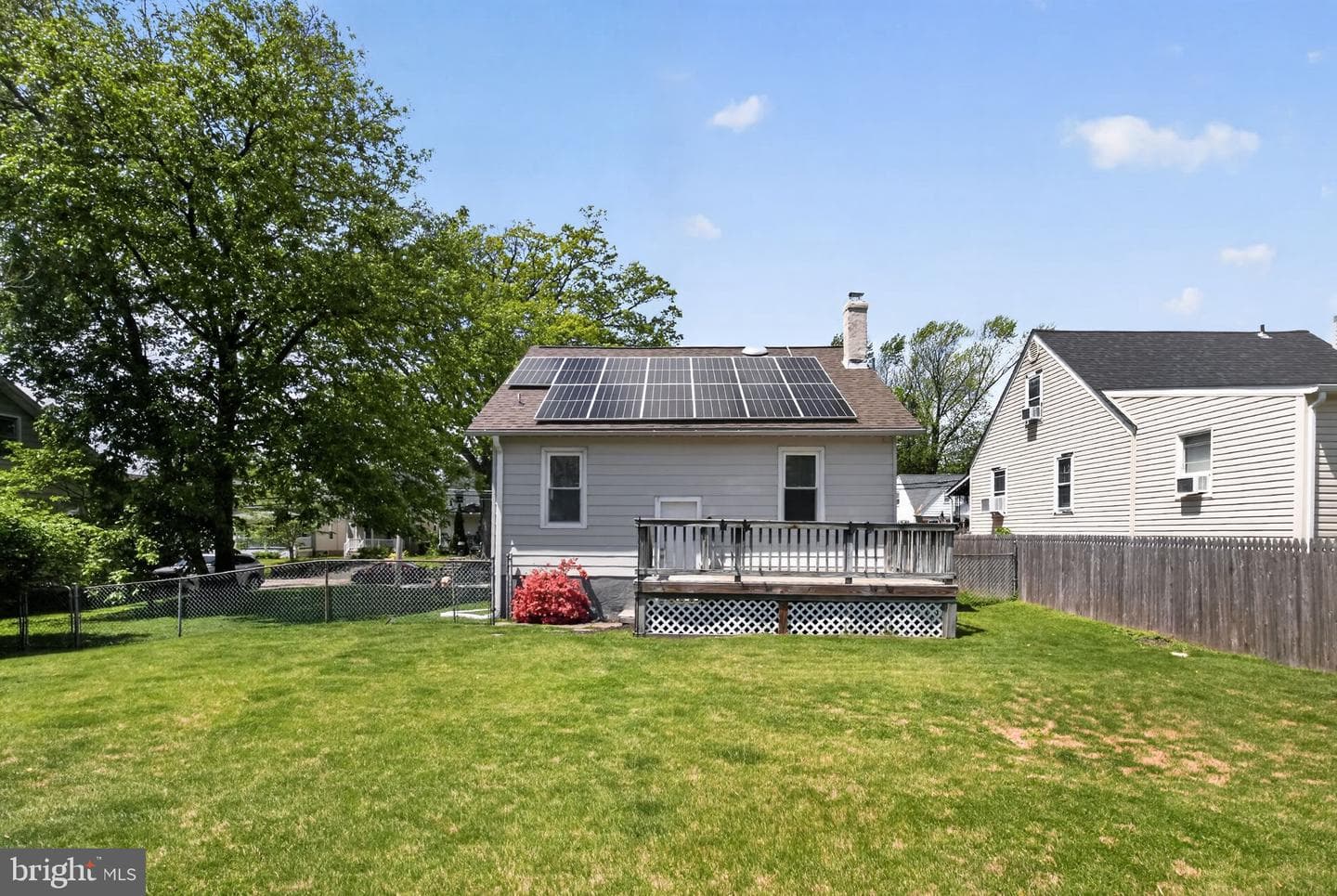 339 Maple Avenue photo 32