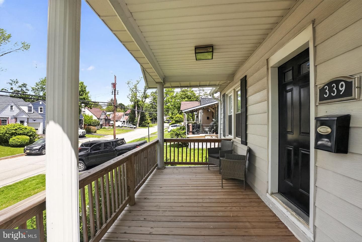 339 Maple Avenue photo 5