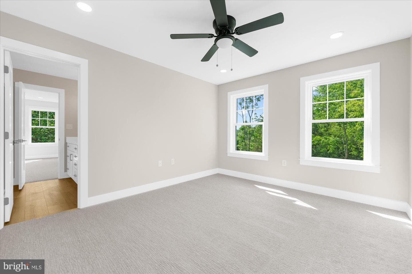 394 Renninger Road photo 32