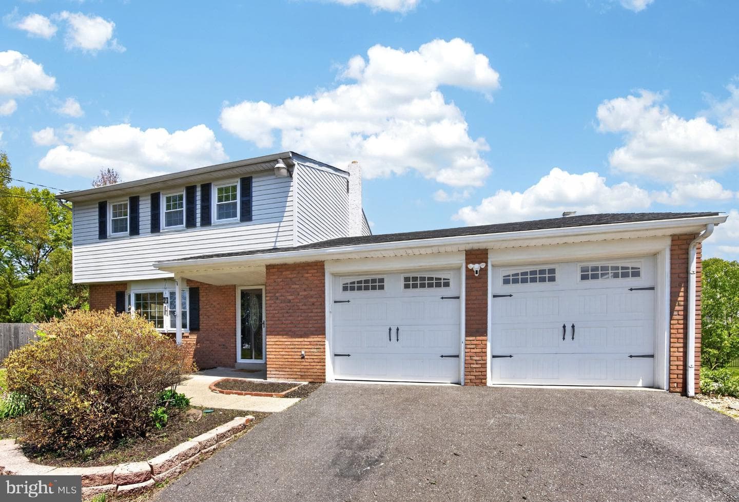 723 Wendy Drive photo 4