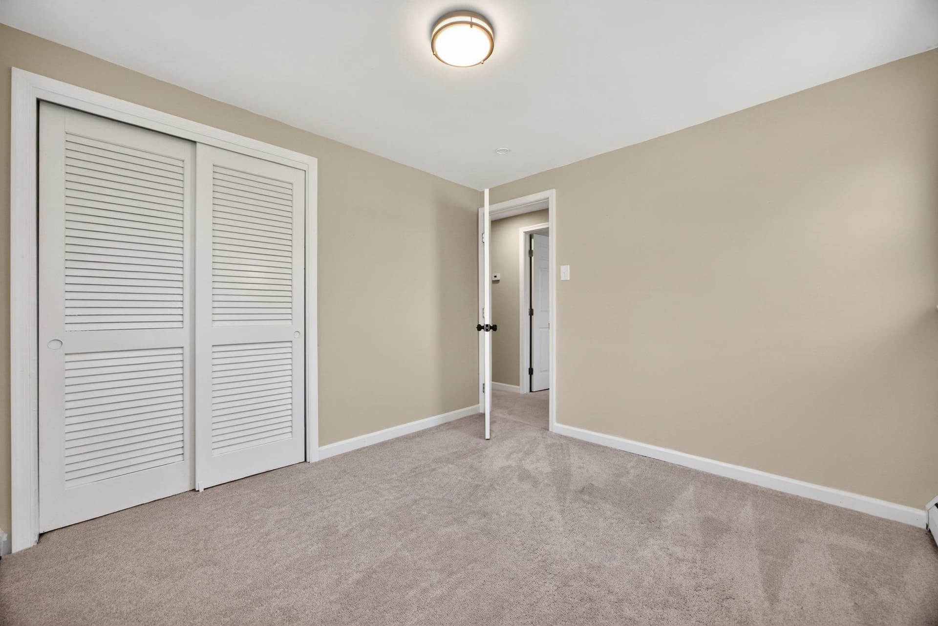 723 Wendy Drive photo 40