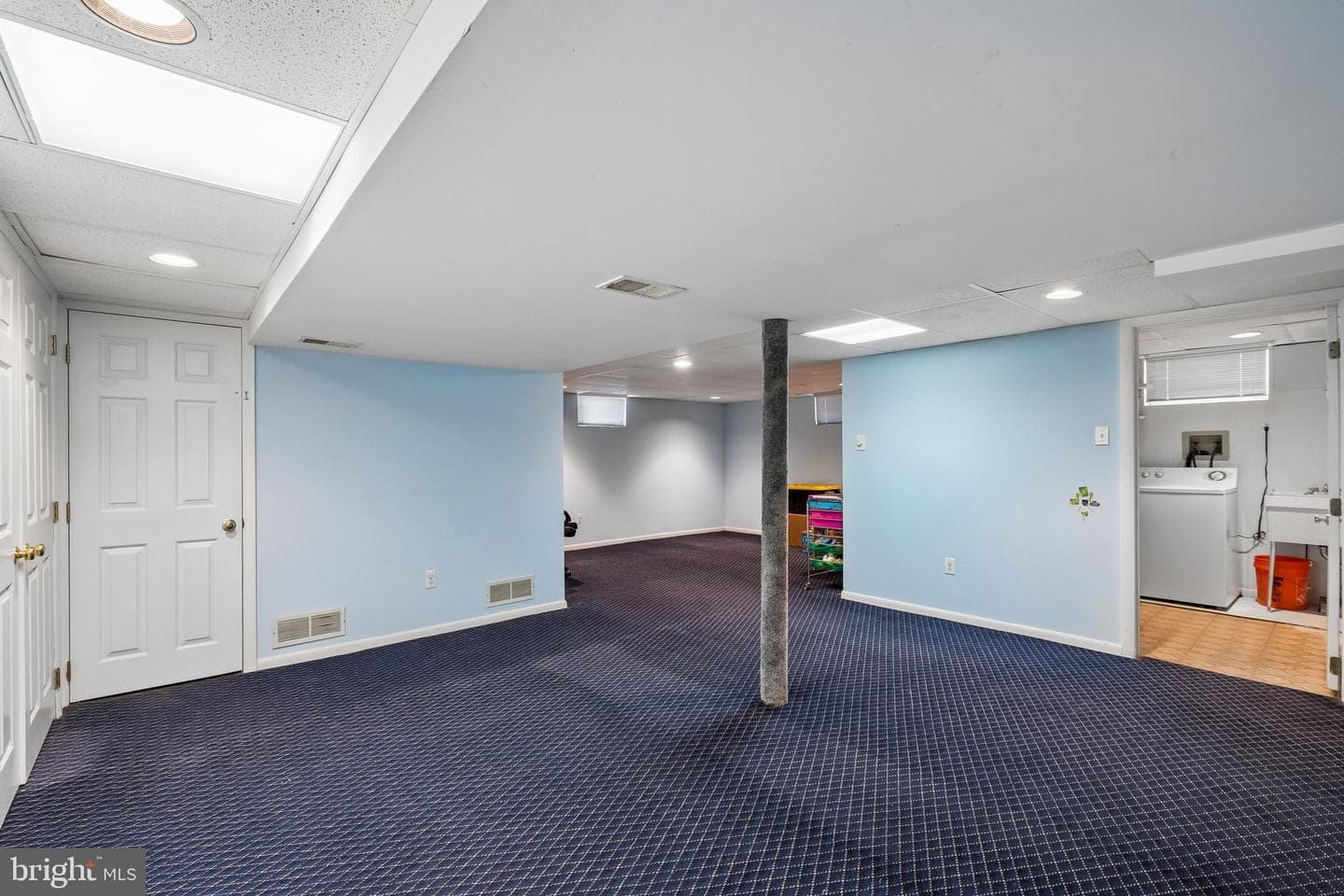 1076 Devon Road photo 37