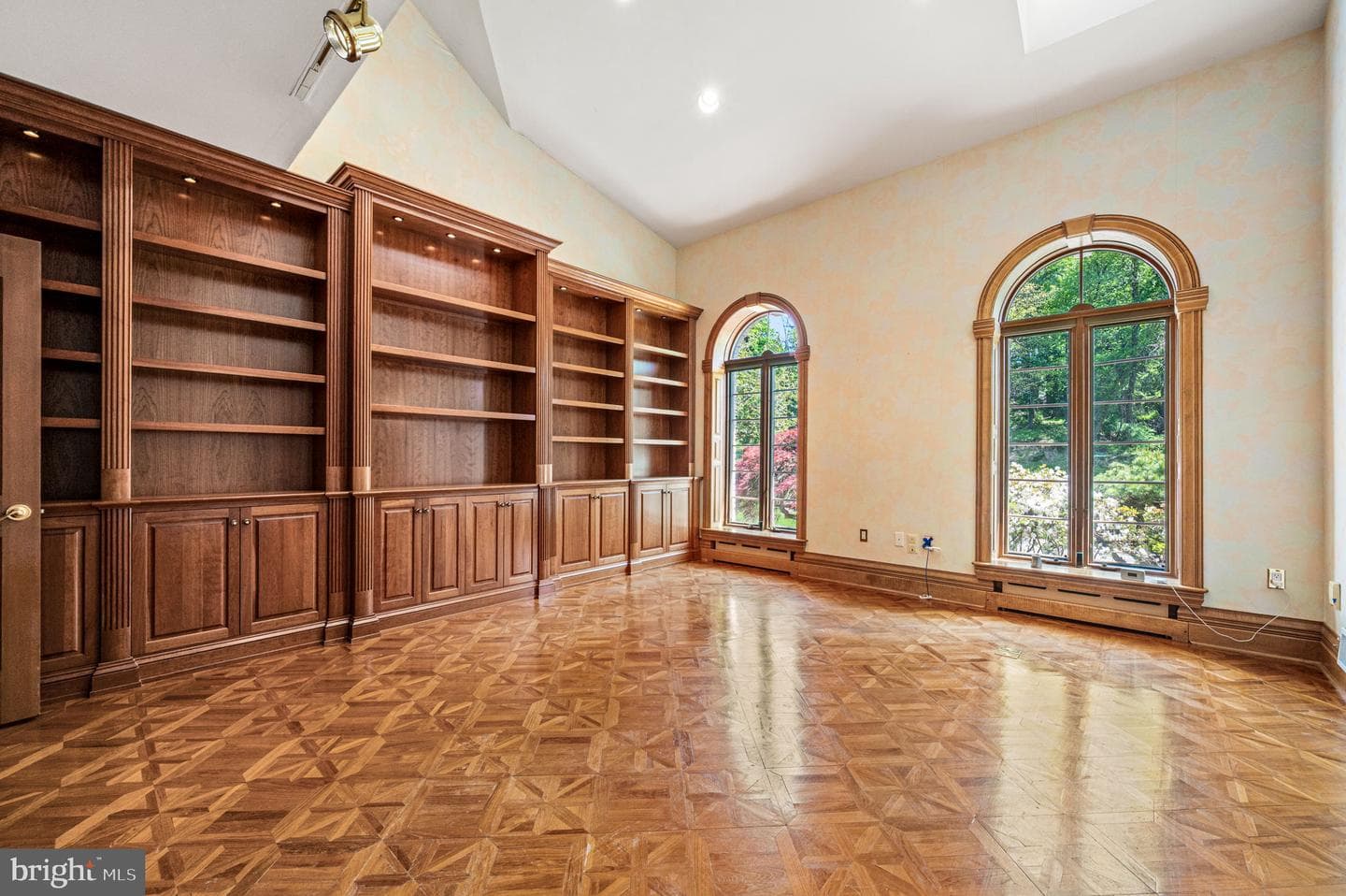 343 Wyndmoor Lane photo 7