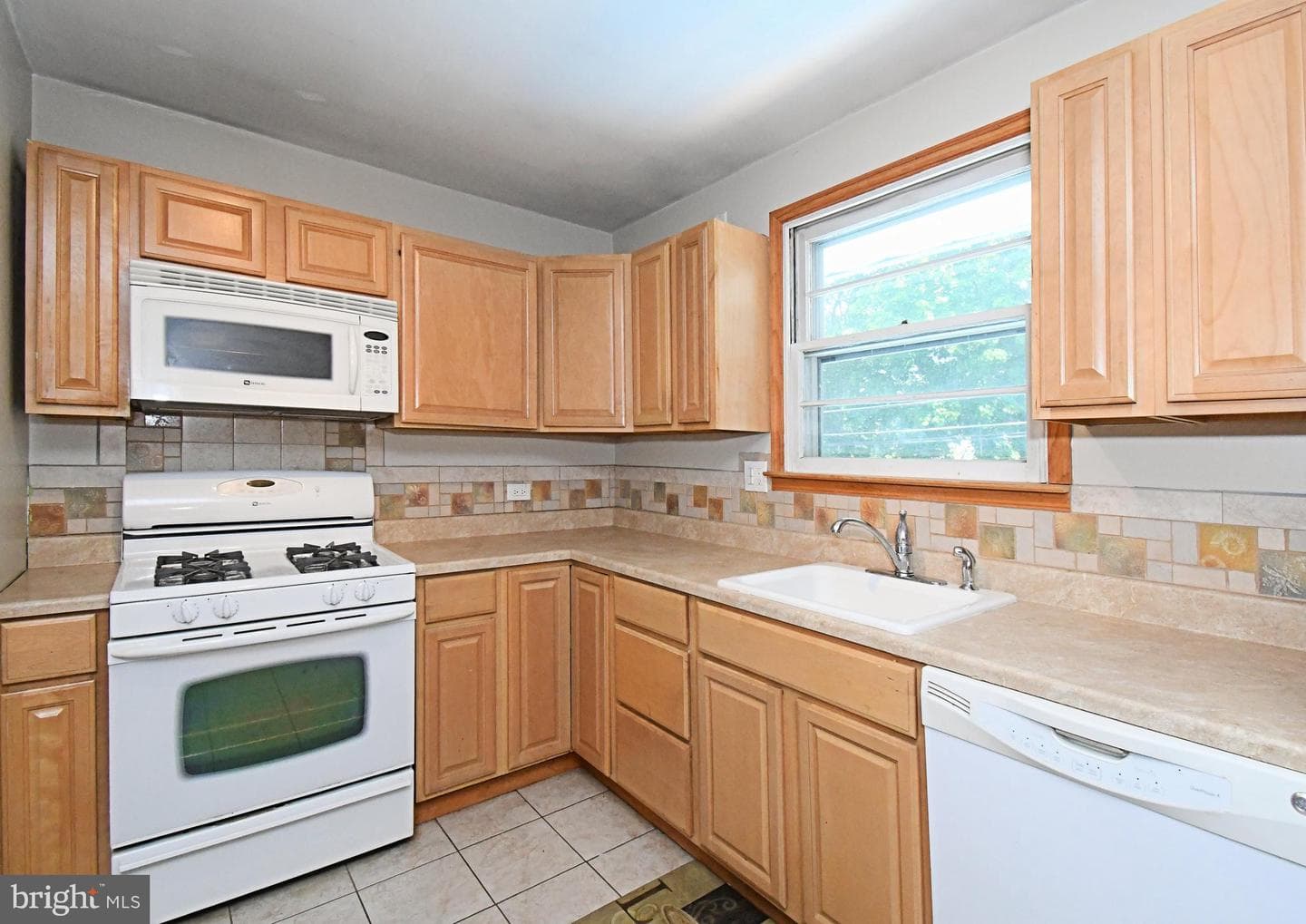 609 Mansfield Road photo 14