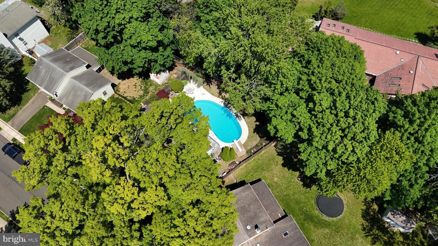 609 Mansfield Road photo 56
