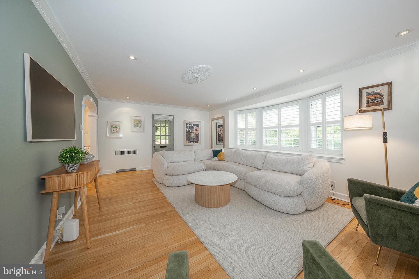 722 Argyle Road photo 24