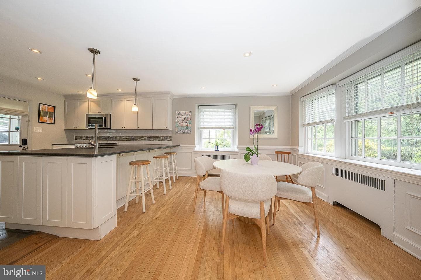 722 Argyle Road photo 30