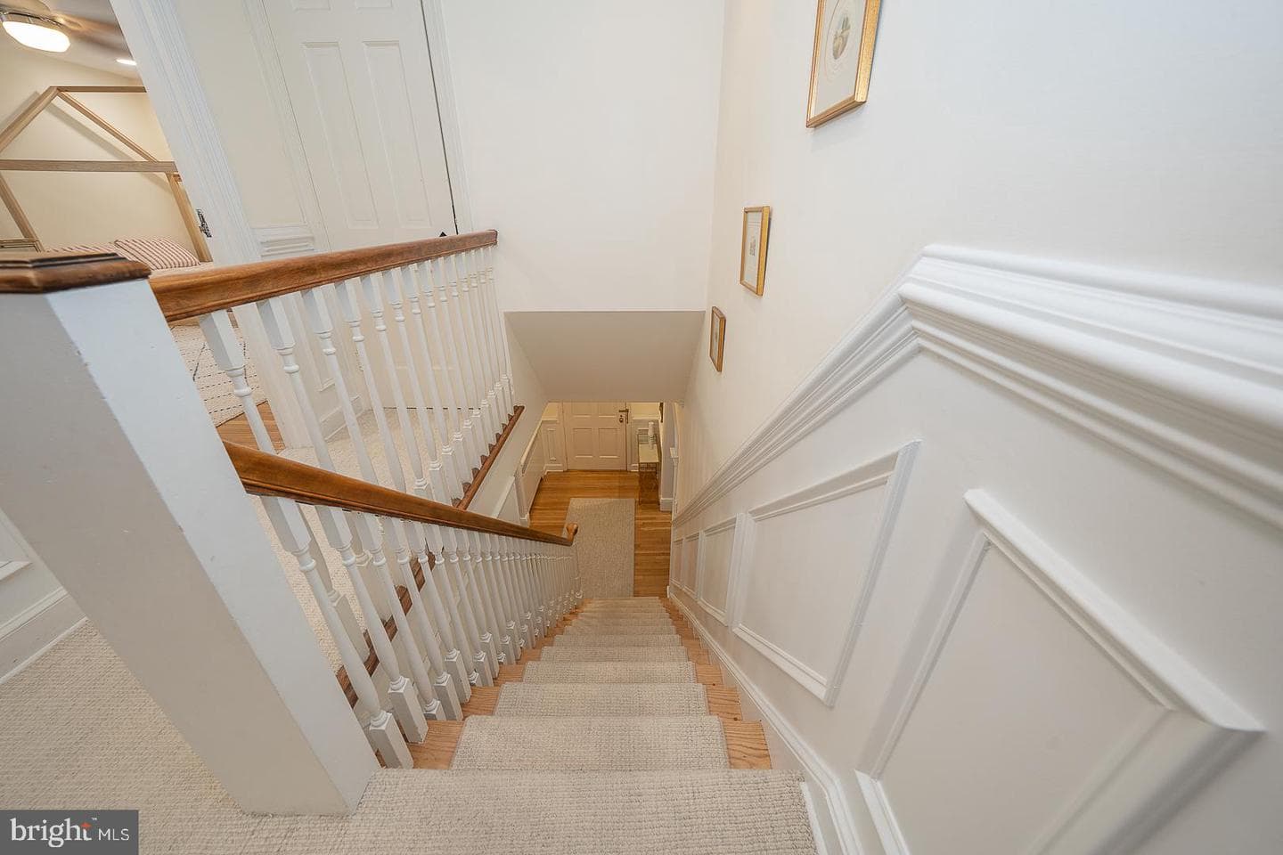 722 Argyle Road photo 36