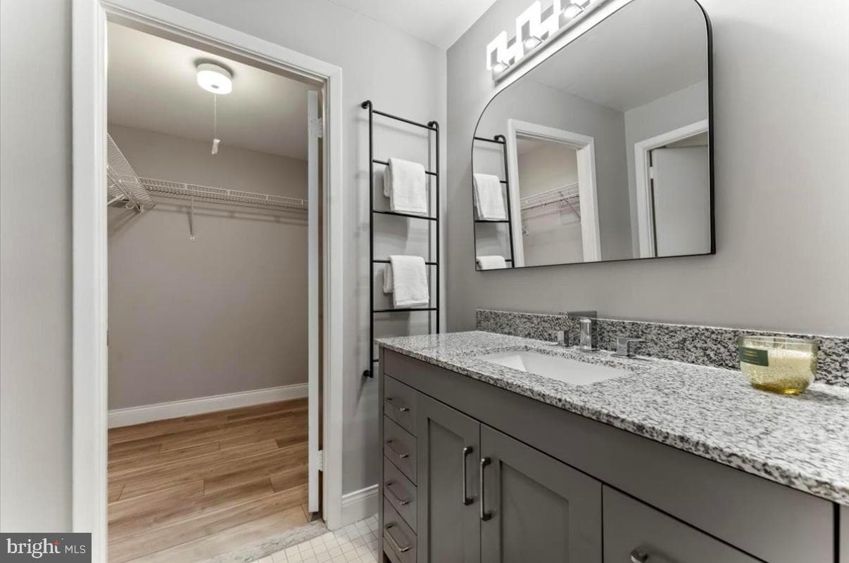 1750 Oakwood Terrace #16c photo 16