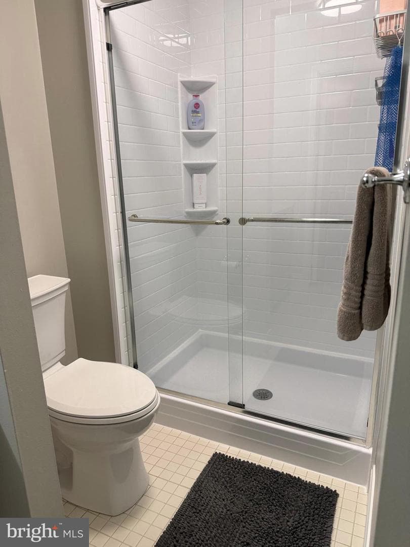 1750 Oakwood Terrace #16c photo 17