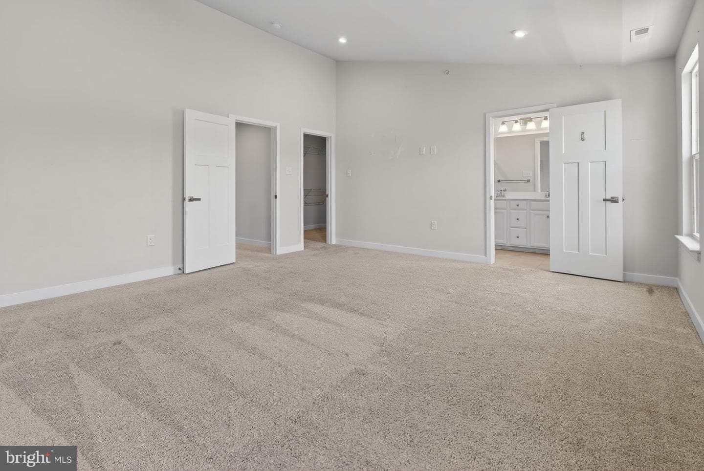 8005 Milltown Circle photo 27