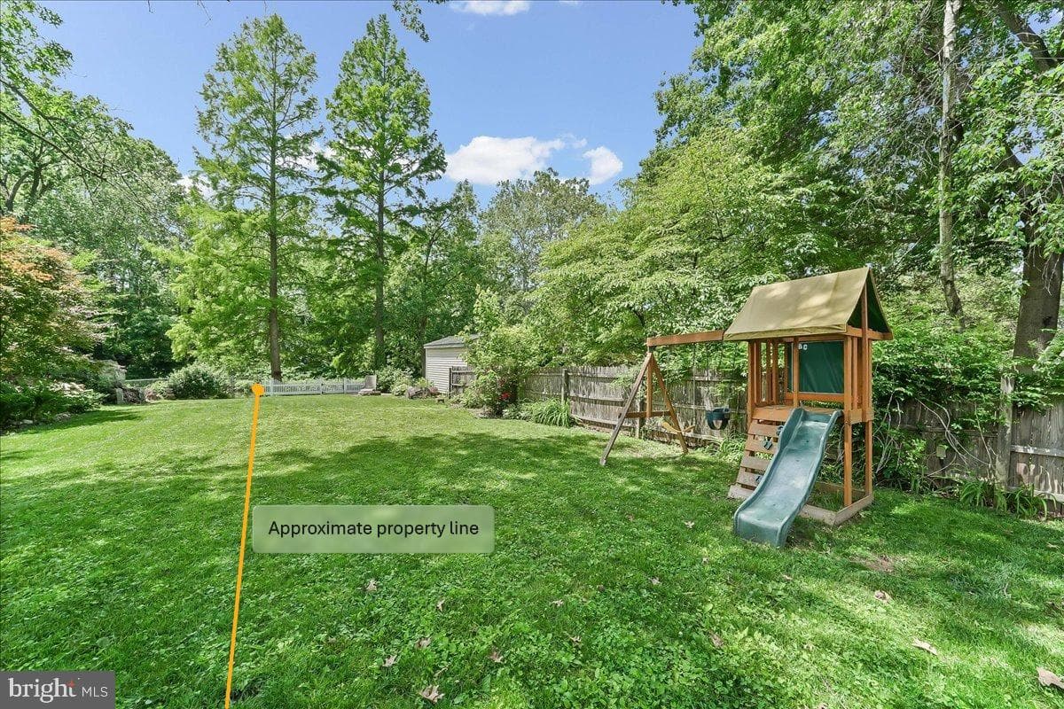 134 Walnut Street photo 25