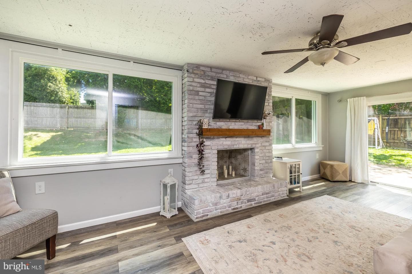 3024 Joshua Road photo 15
