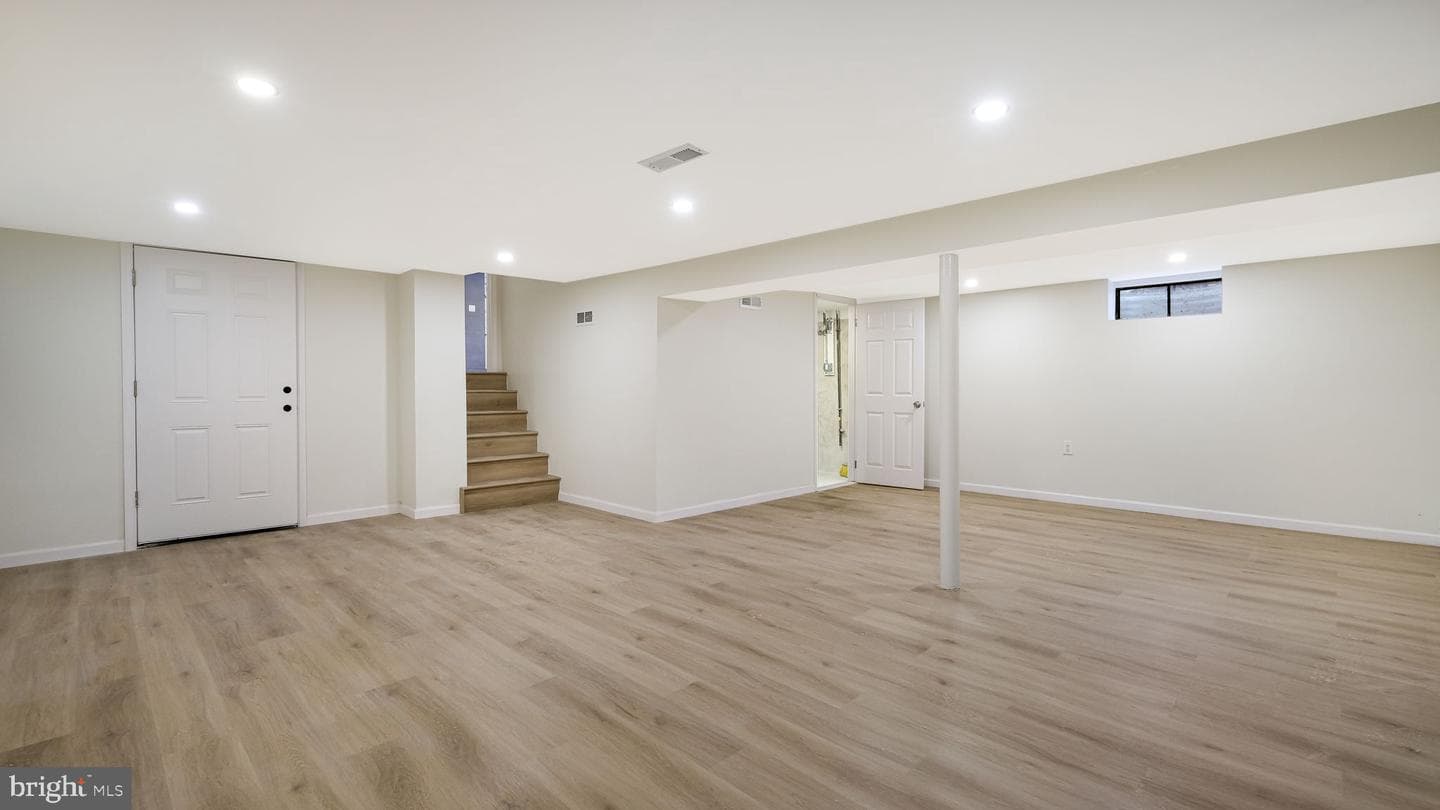 1617 W Church Road photo 16