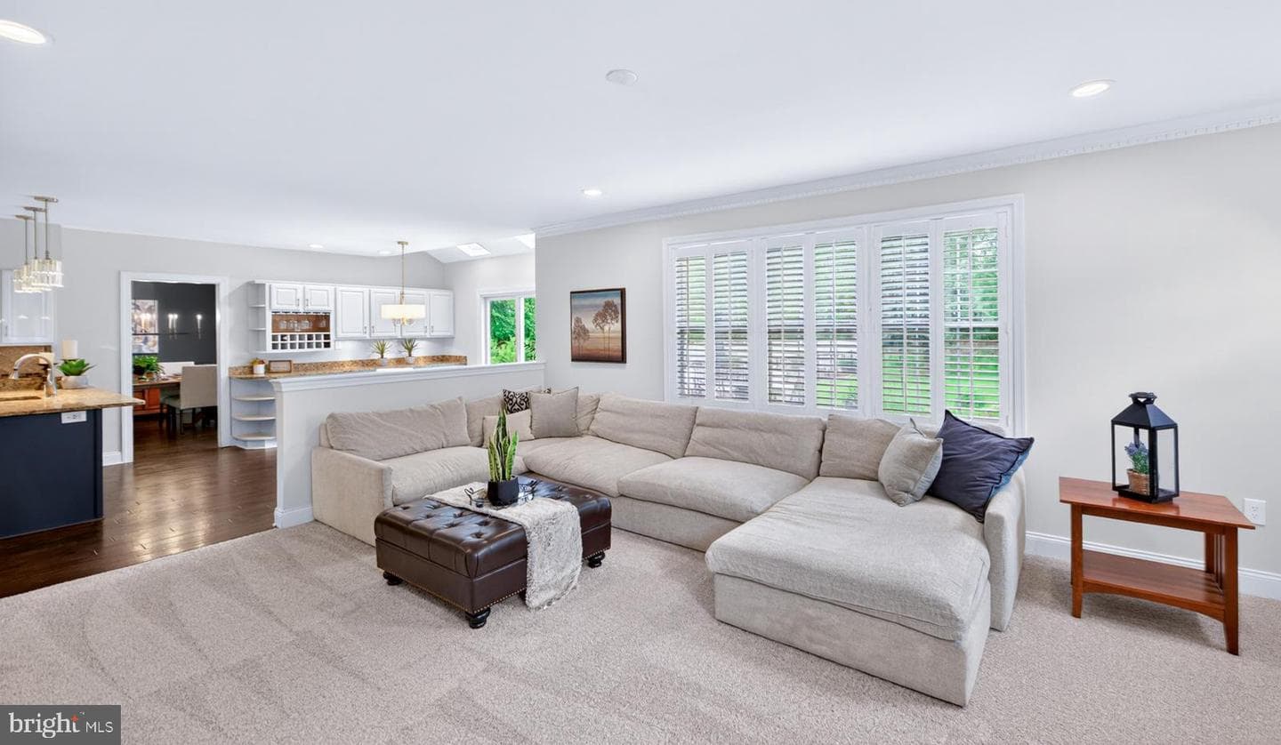 53 Green Briar Drive photo 14