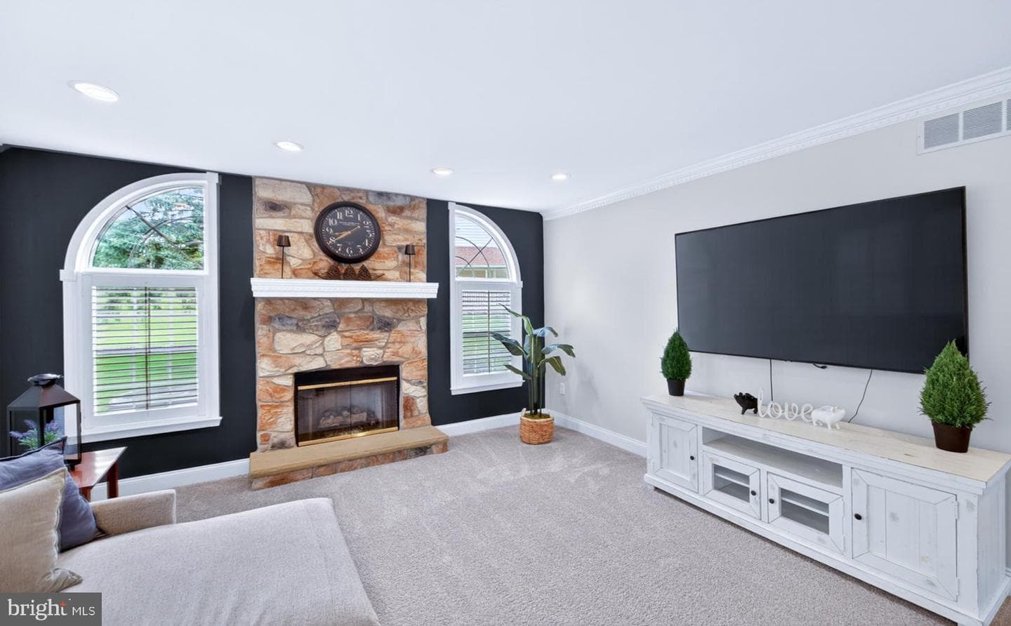 53 Green Briar Drive photo 16